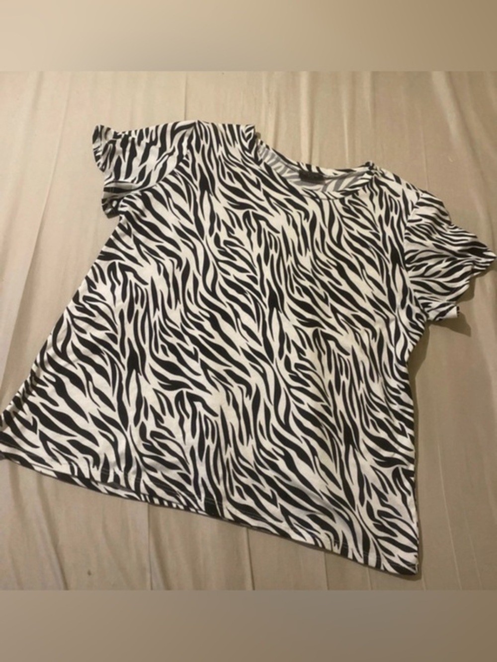 Women’s Black & White Zebra Print Short Sleeve Top 1x EUC